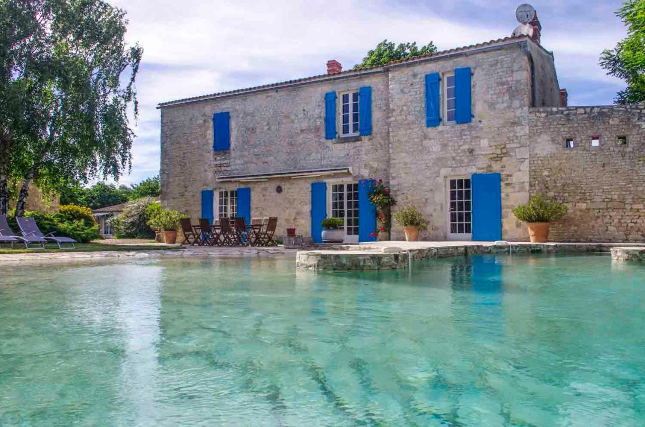Logis Saint Leonard Dompierre-sur-Mer Exterior foto