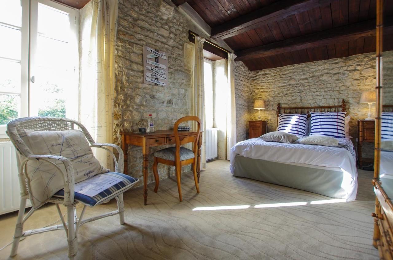 Logis Saint Leonard Dompierre-sur-Mer Exterior foto