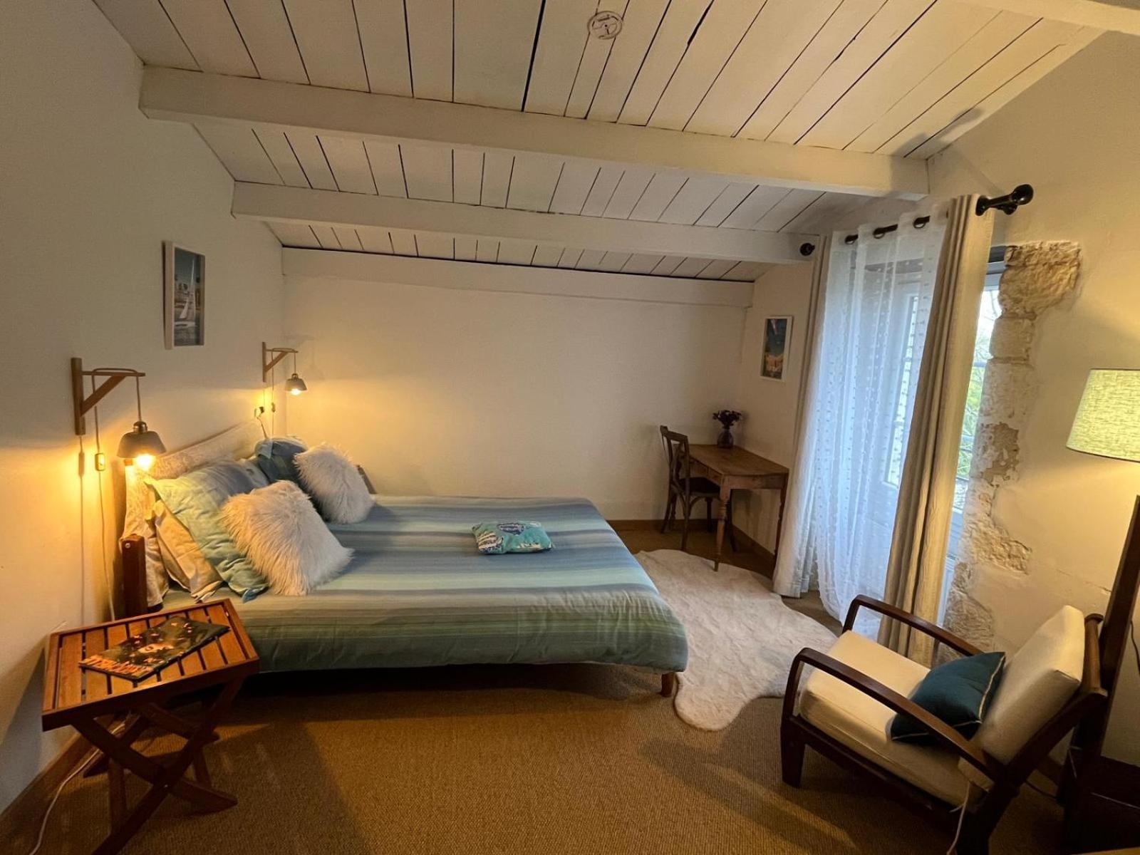 Logis Saint Leonard Dompierre-sur-Mer Exterior foto